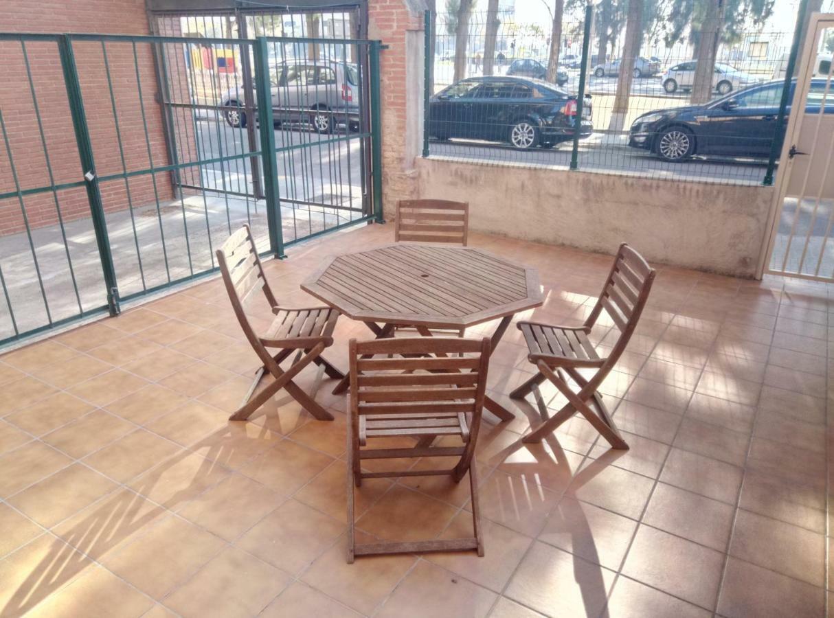 エル・プラー・デ・ジョブレガットCasa Carmen Barcelonaアパートメント エクステリア 写真