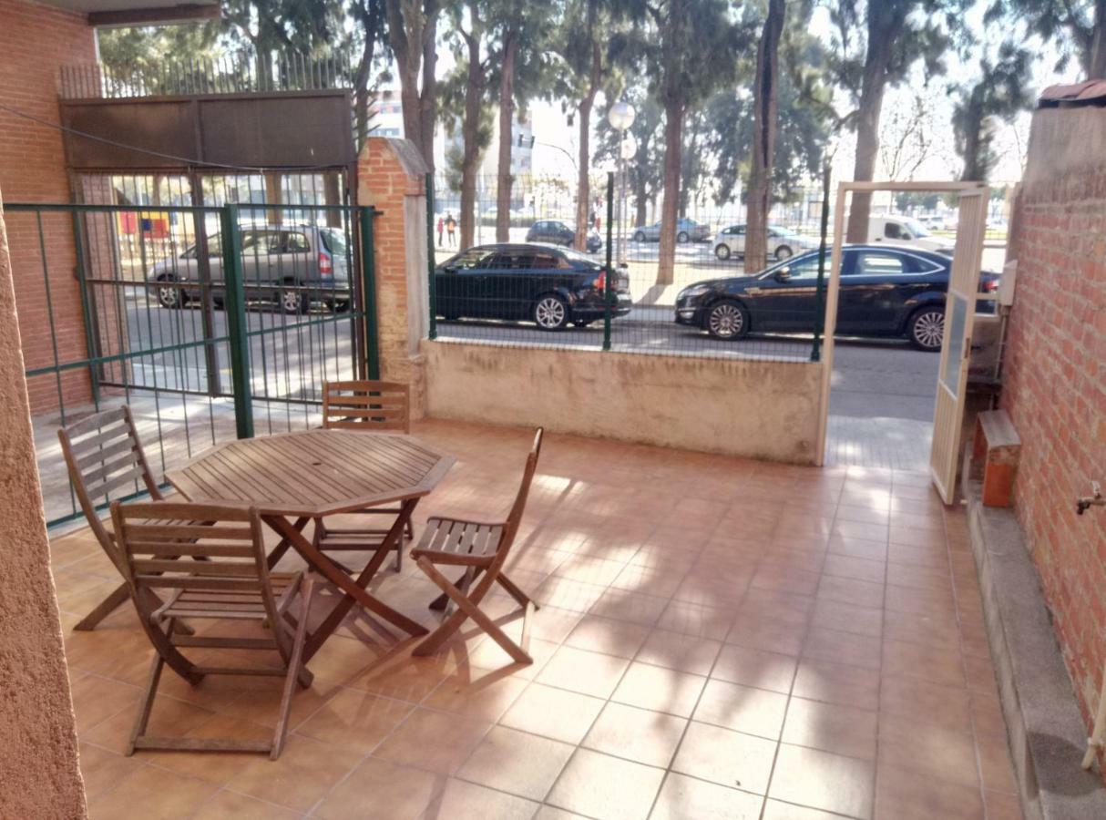 エル・プラー・デ・ジョブレガットCasa Carmen Barcelonaアパートメント エクステリア 写真